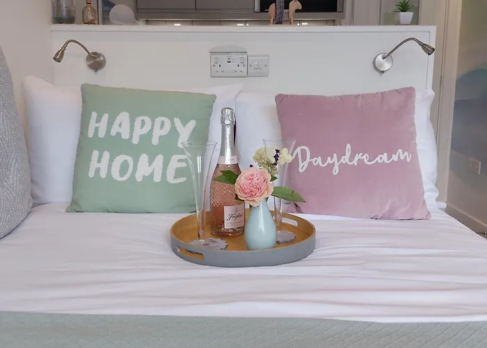 The Snug - Cosy Retreat For Two