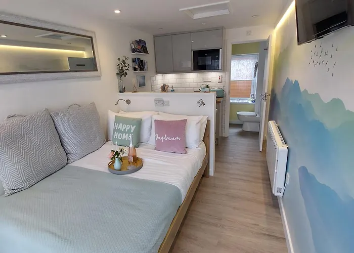 The Snug - Cosy Retreat For Two
