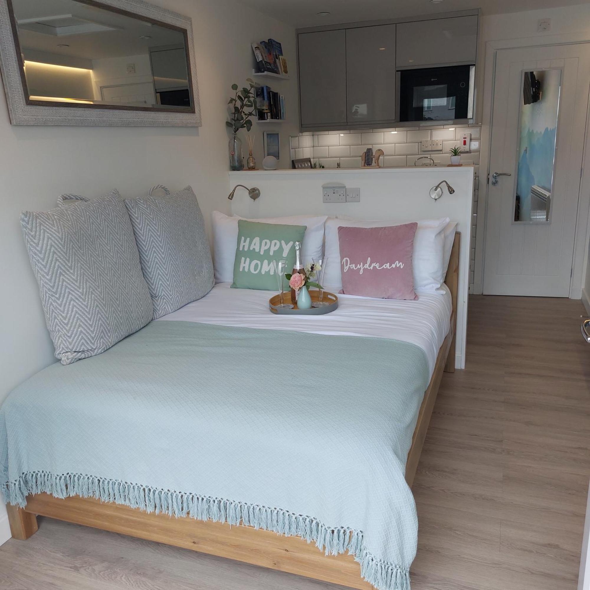 The Snug - Cosy Retreat For Two Apartment
