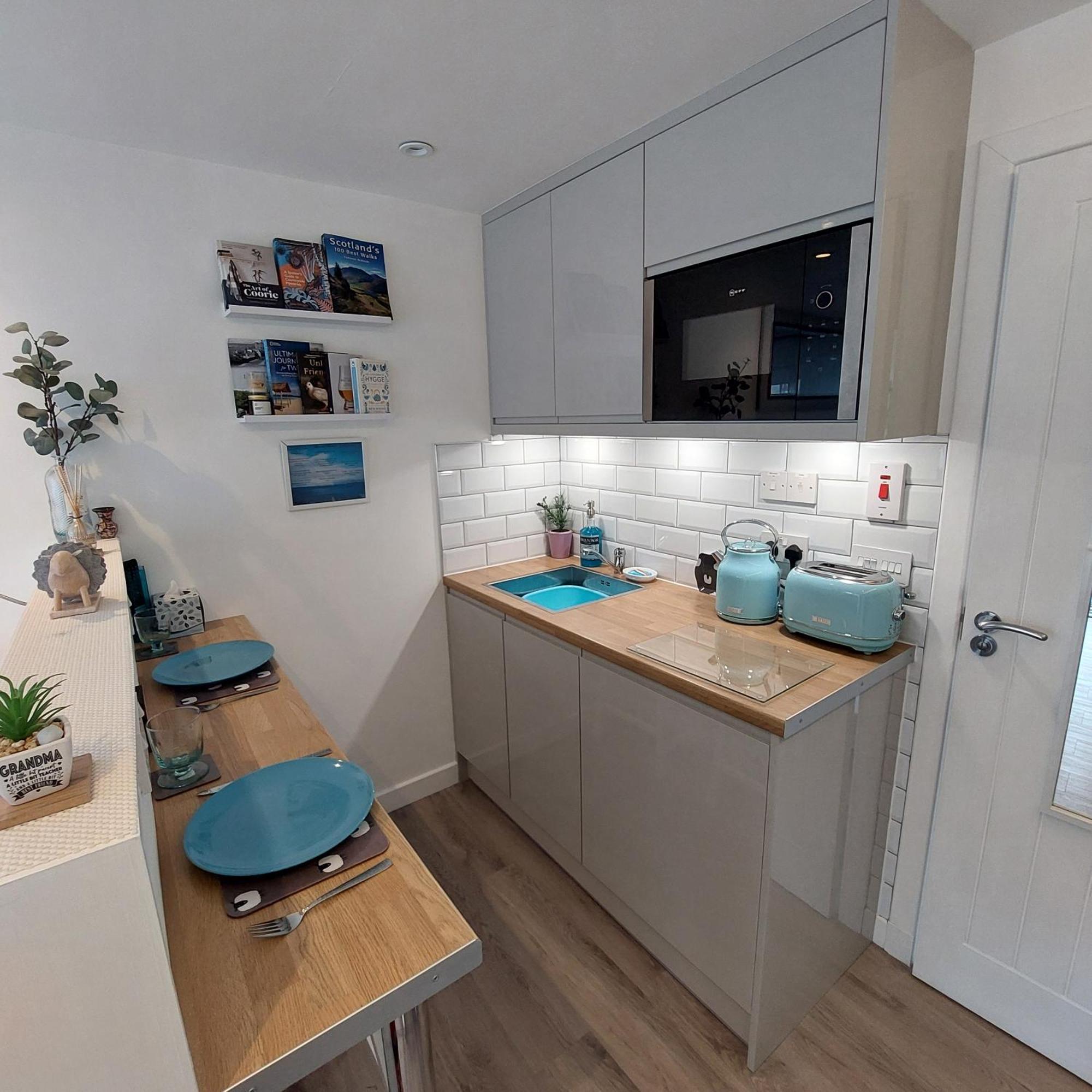 The Snug - Cosy Retreat For Two *